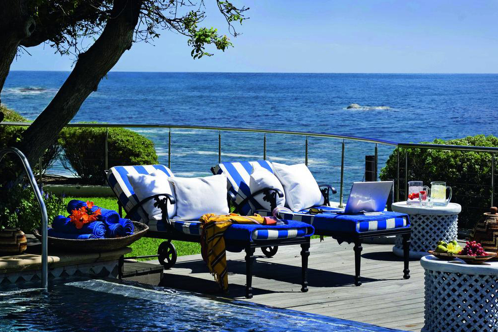 Twelve Apostles Hotel & Spa